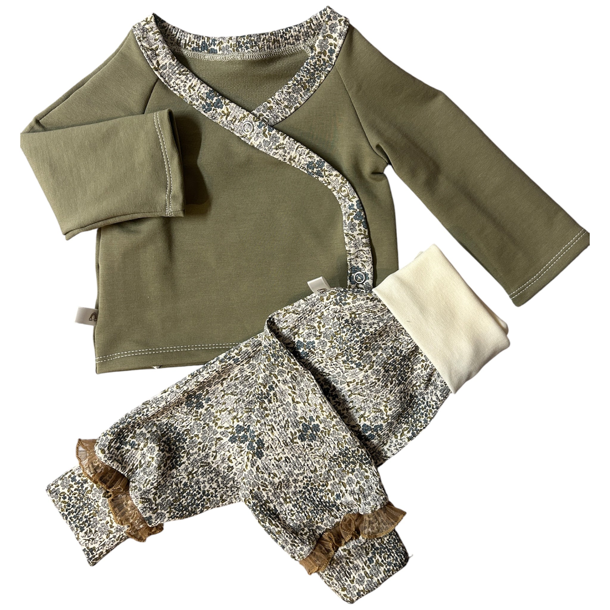 Ensemble 6m, veste croisée et sarouel évolutif