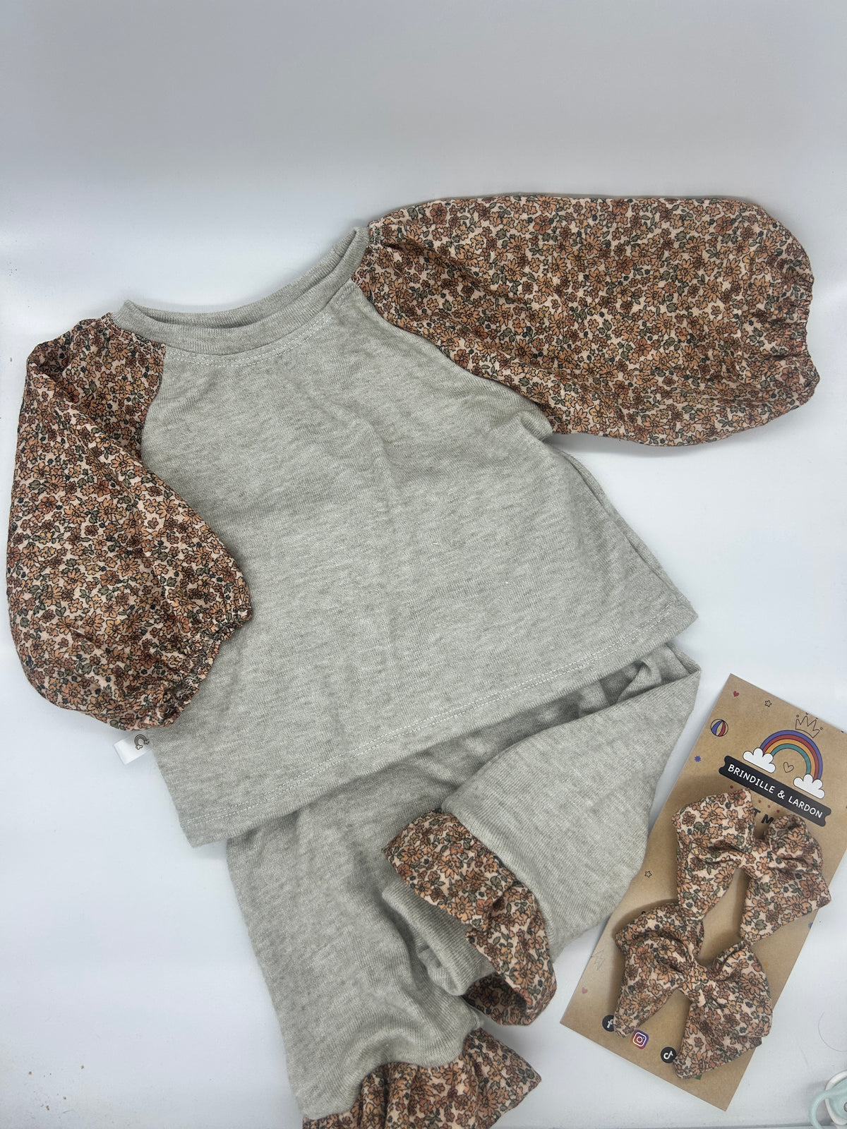Ensemble t.6mois - pull, sarouel, col